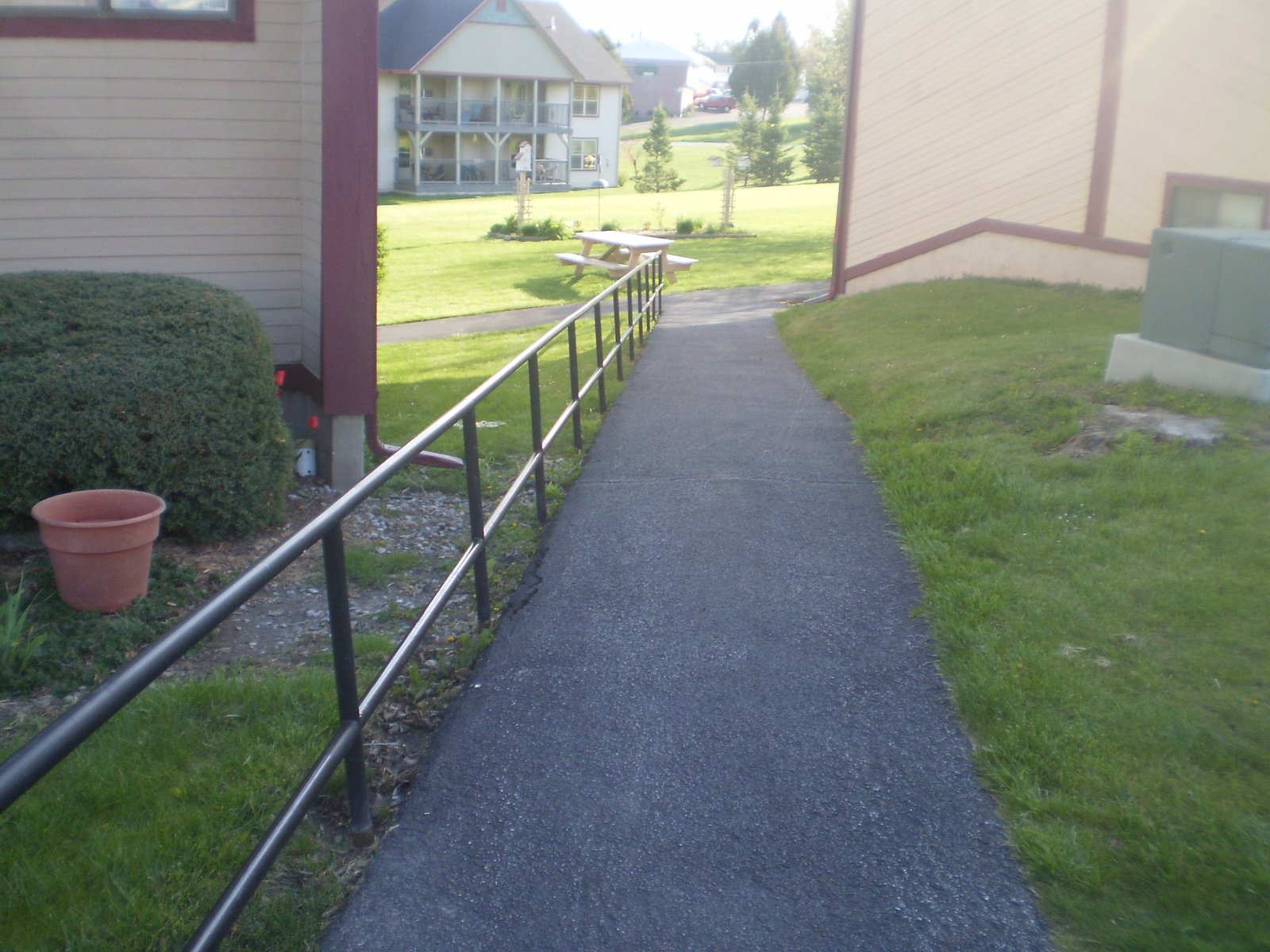 Rail between the apartments looking down