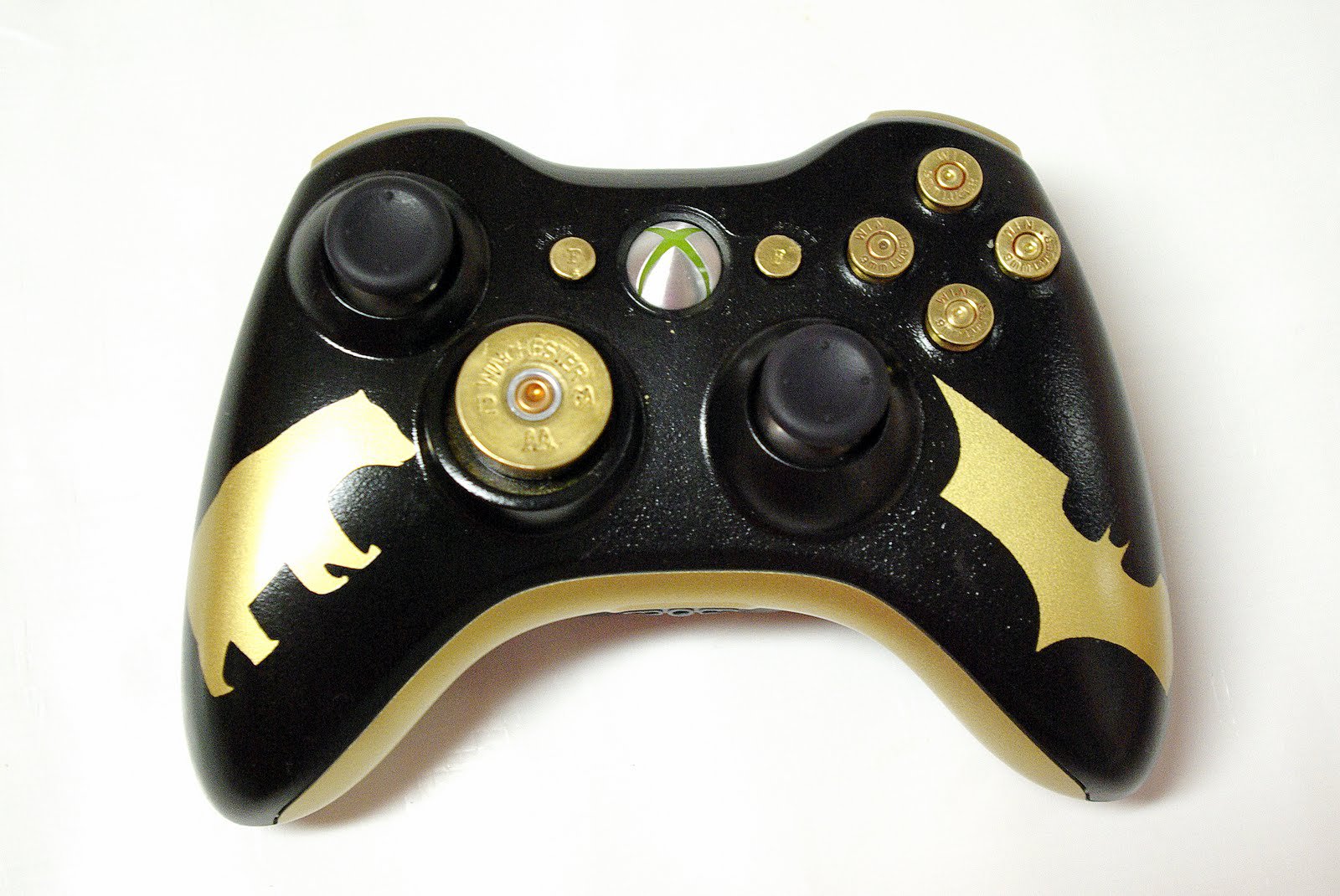 Moar of the manliest controller ever made.