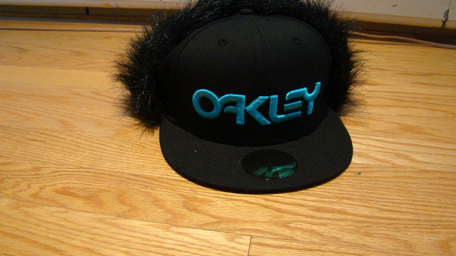 Oakley hat