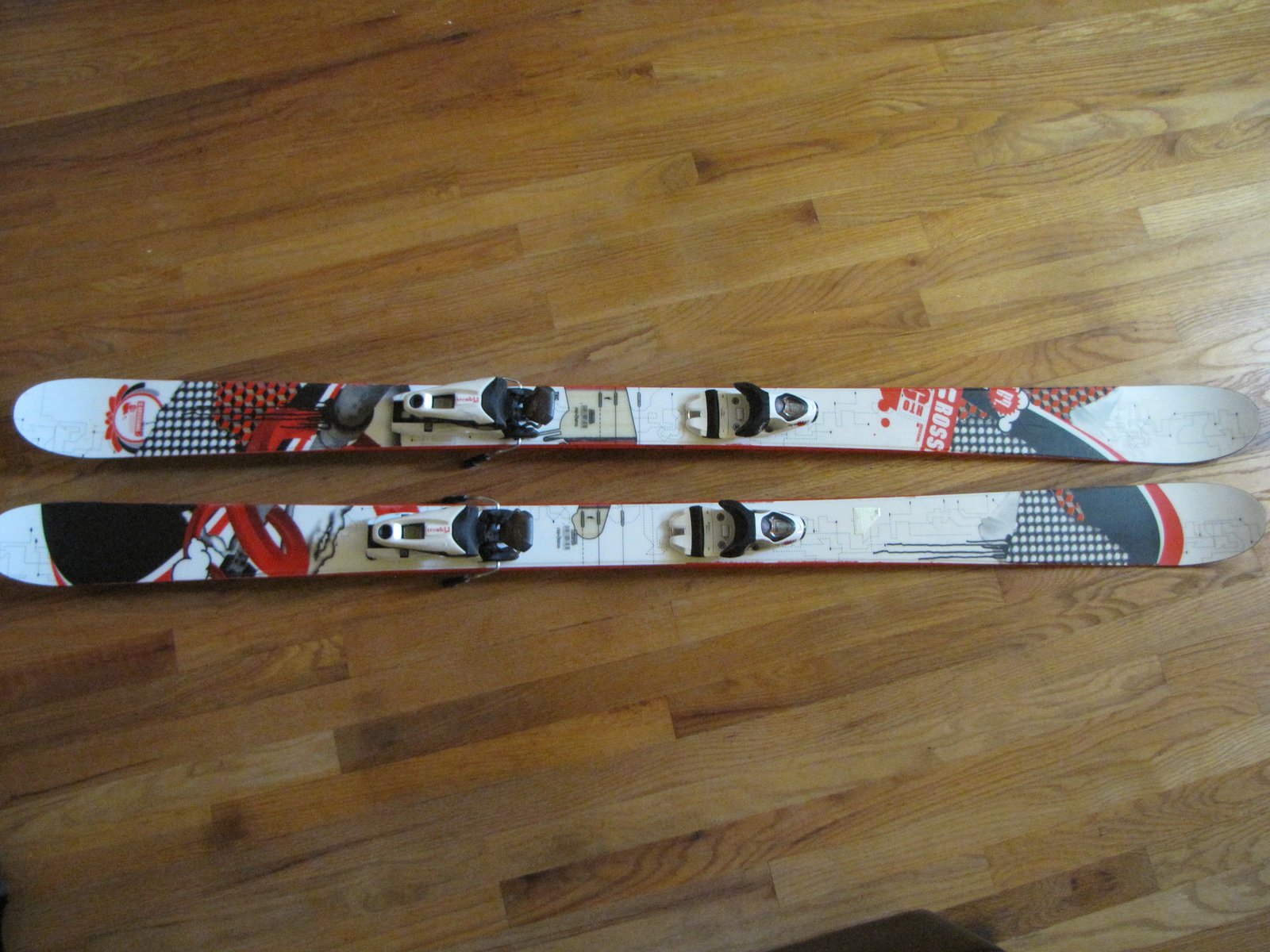 2008 Rossignol Ghetto skis 167cm