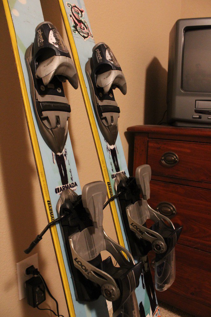 Side view of bindings