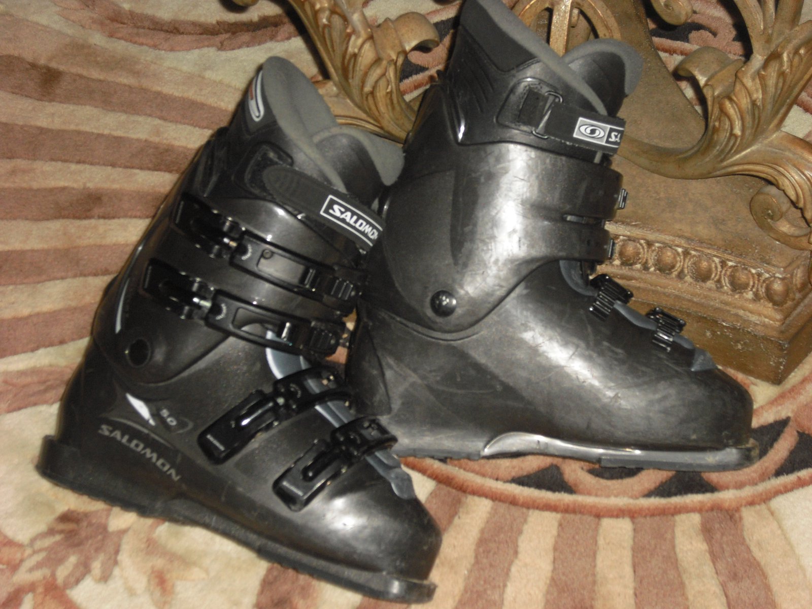 Sick salomon boots really cheap size 26.5