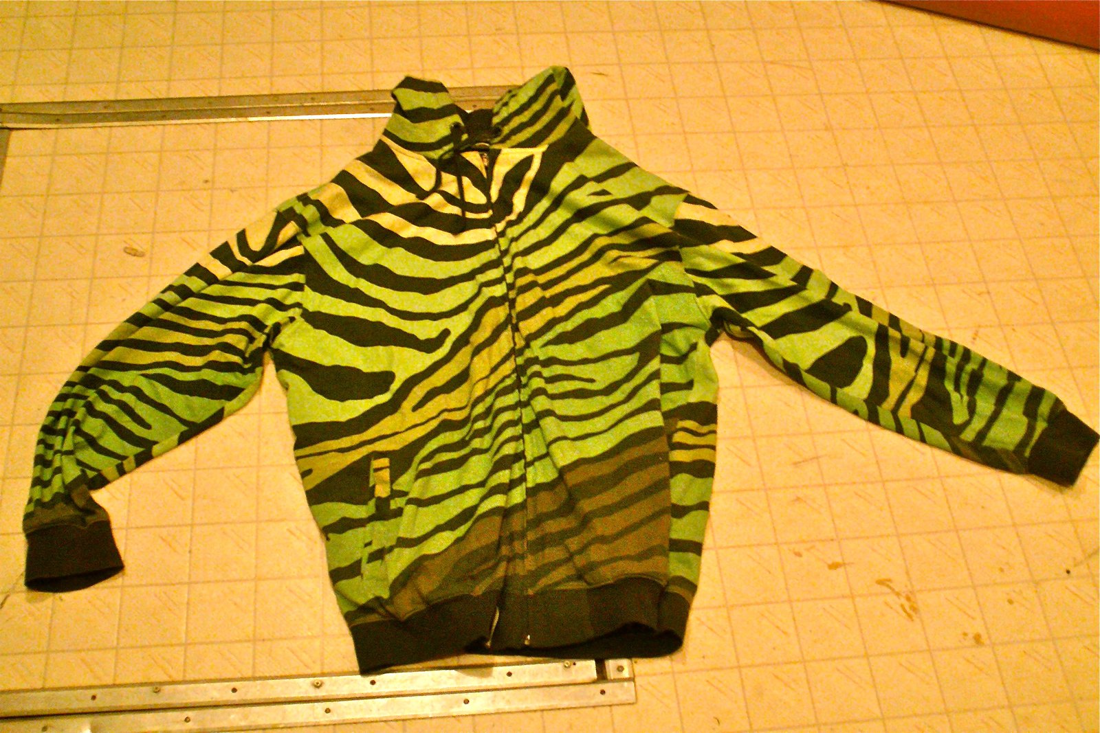 Xxl LRG hoodie tall hardly worn