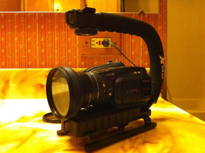 FS: HV30 w/ X-grip and wide angle