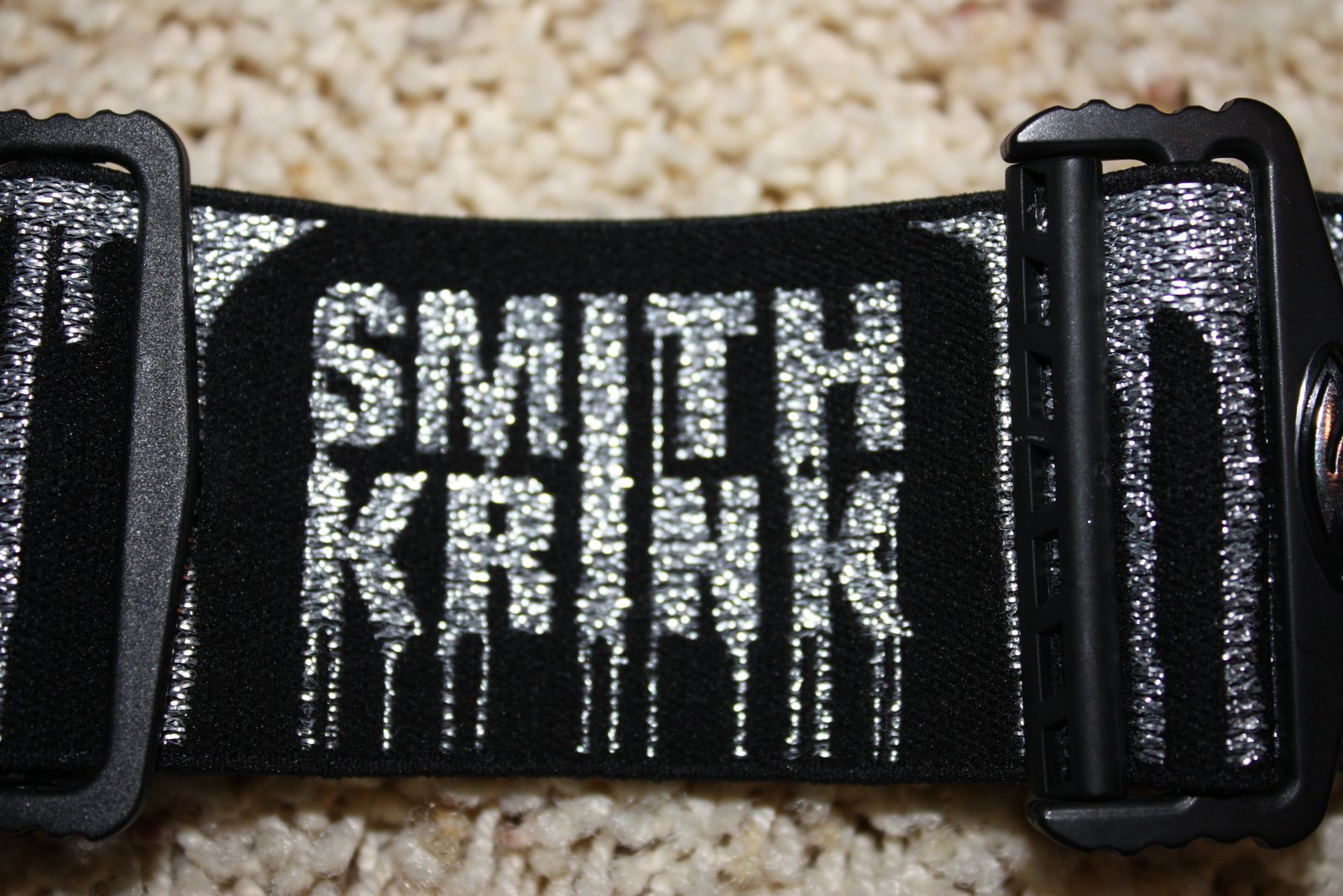 Smith i/o strap for trade