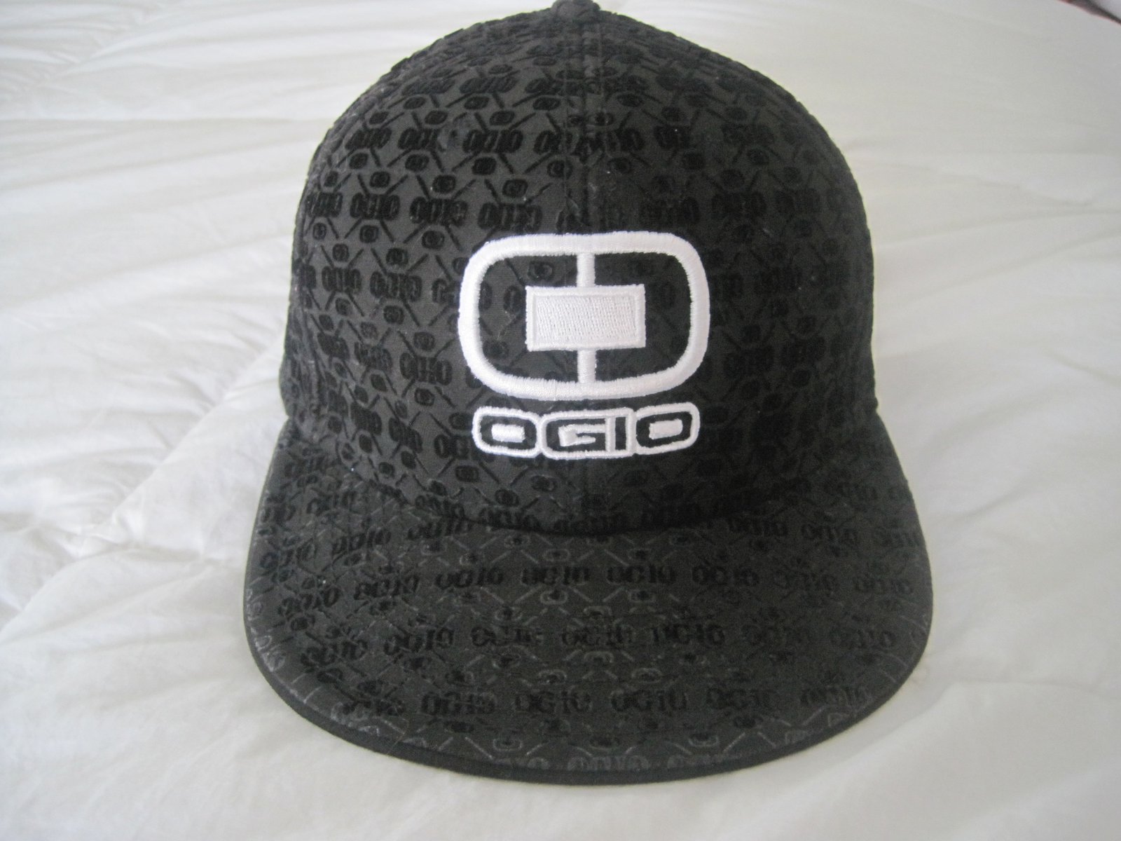 Black ogio hat