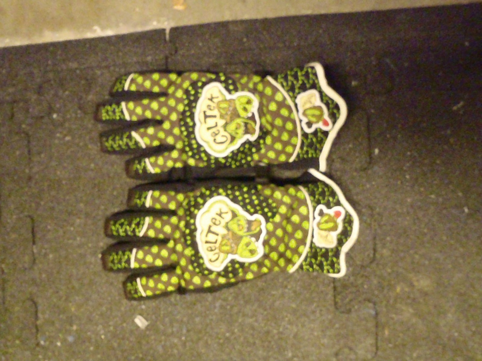 Celtek Gloves