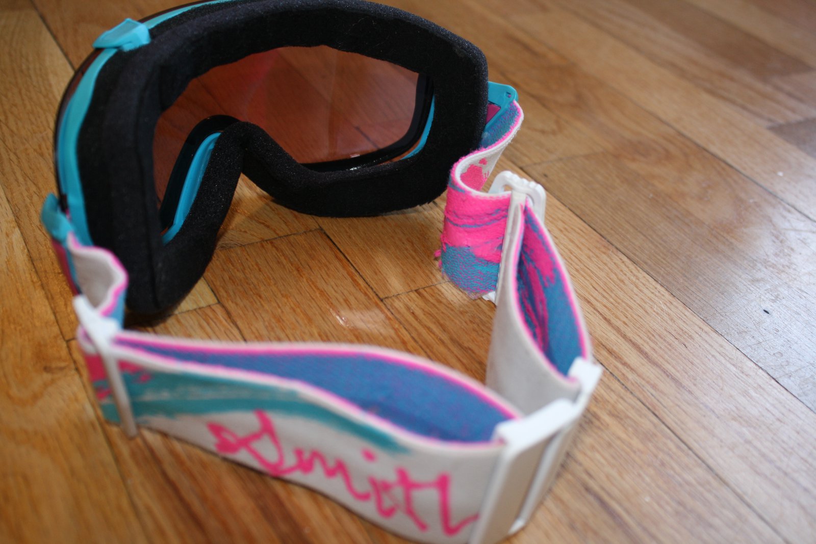 Smith i/os goggle back