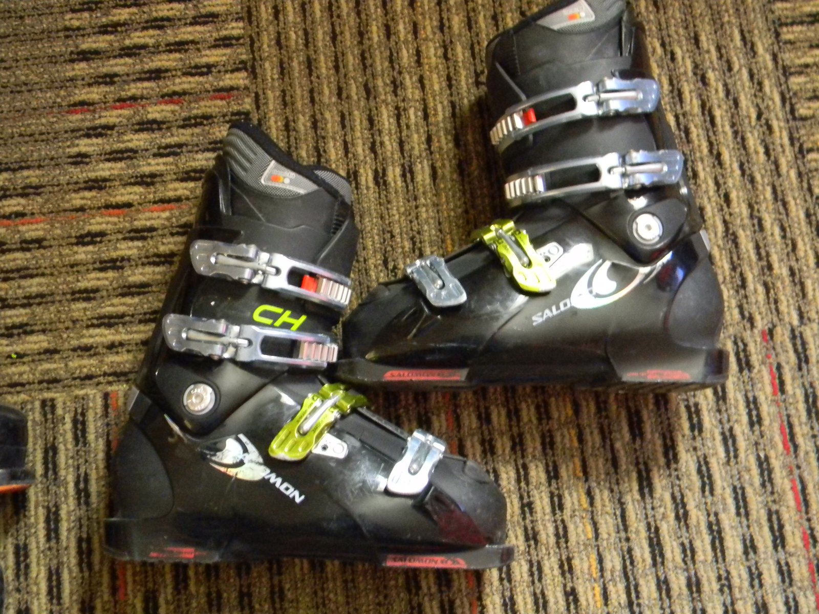 Soloman ski boot