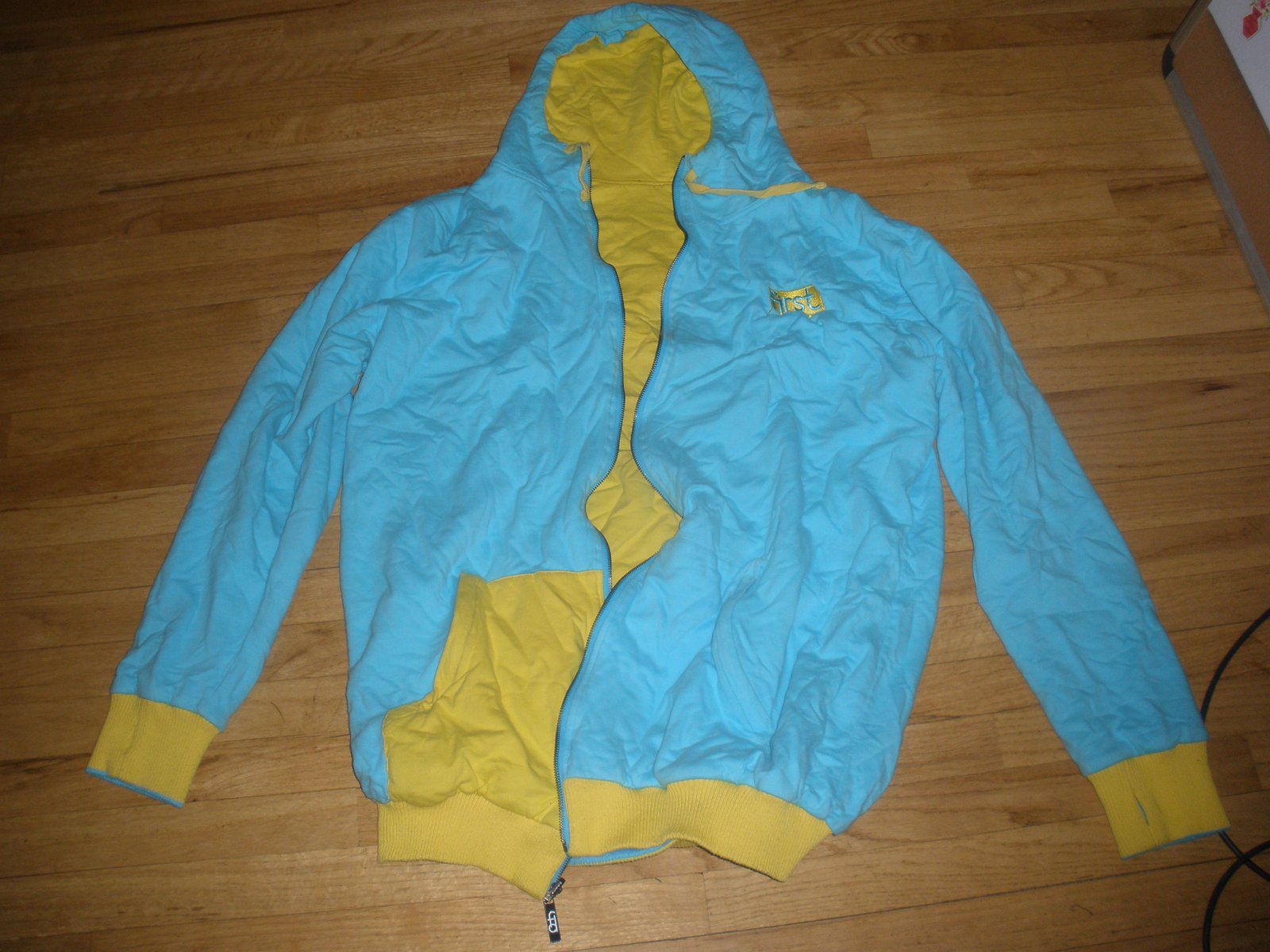 Yelow and blue reversiable hoodie xxl tall