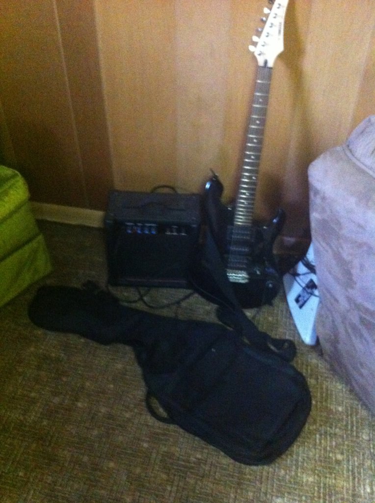 Guitar,amp and bag fs