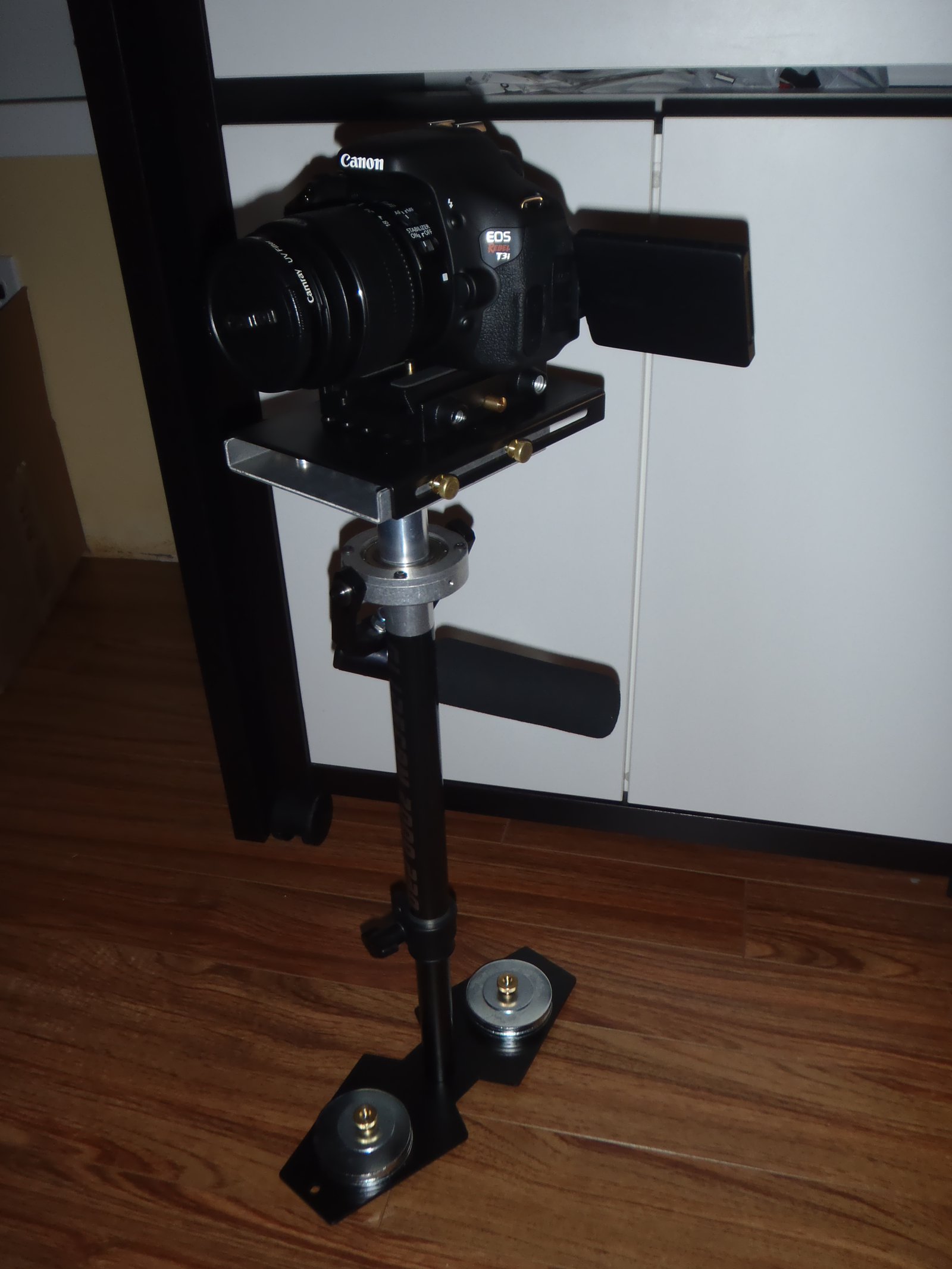 Canon T3i   Glidecam 2000 pro