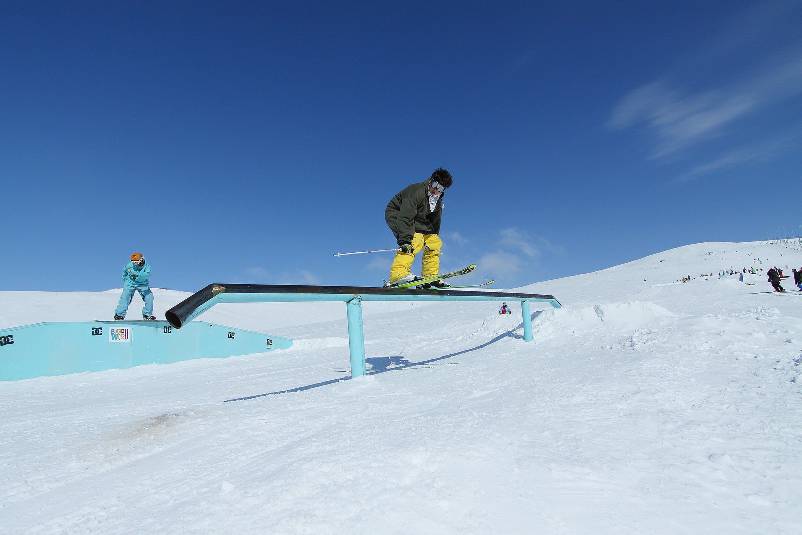 Ski slide