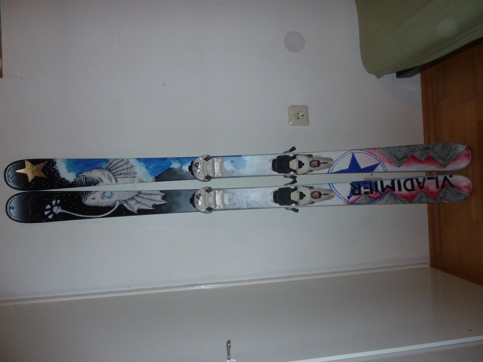 Custom Painted Skis