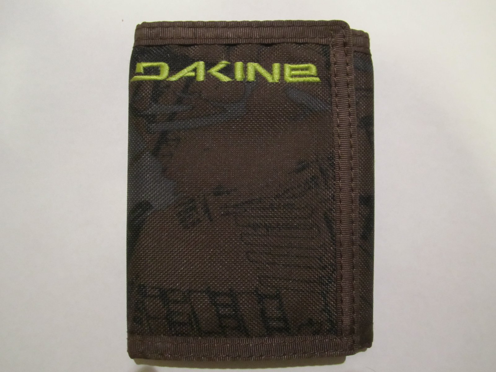 Dakine wallet