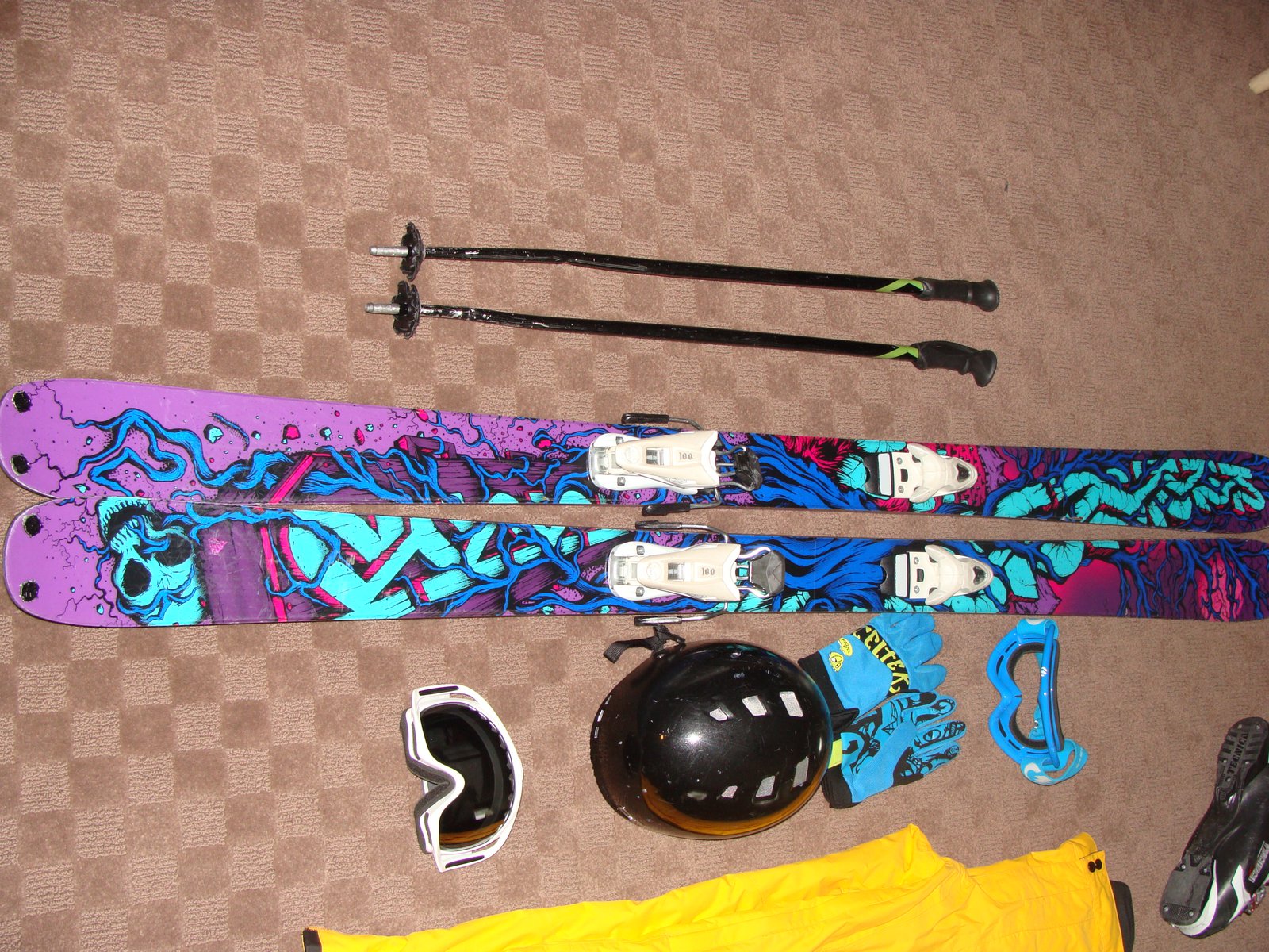 skis n stuff