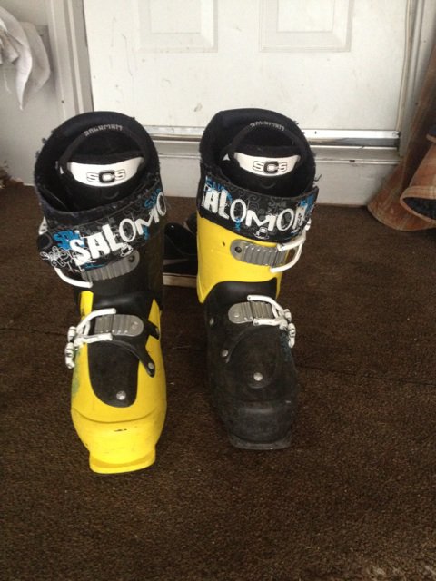 Salomon Boots for sale