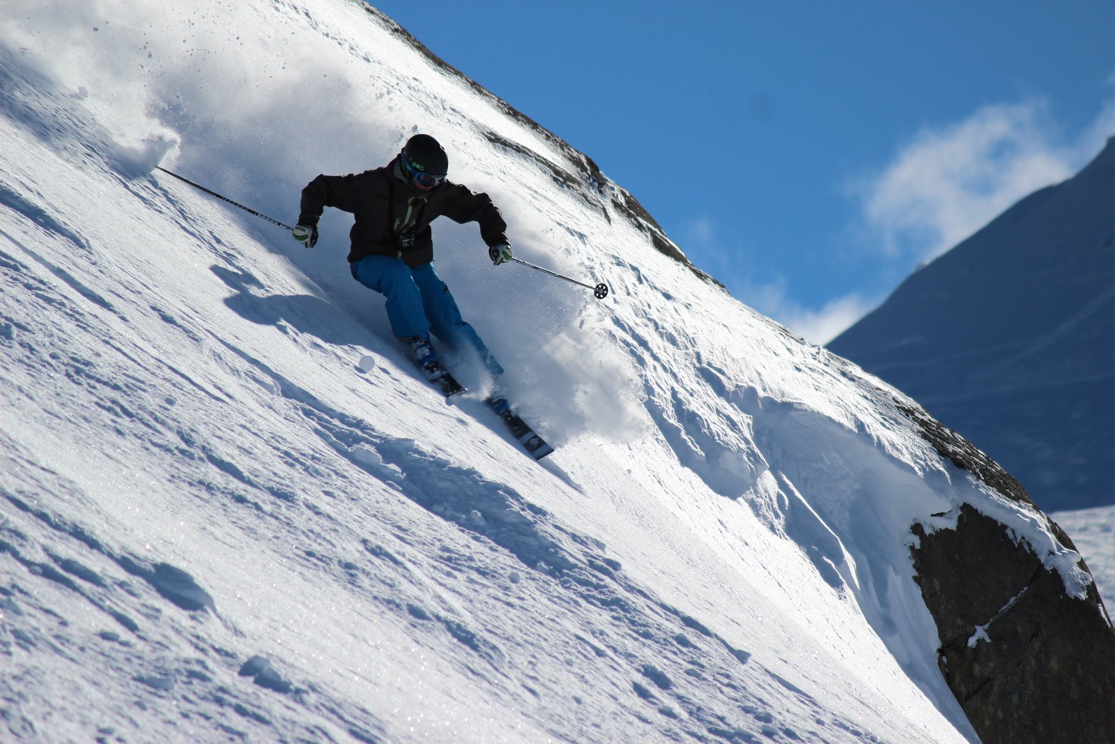 Sunny day in the alpine