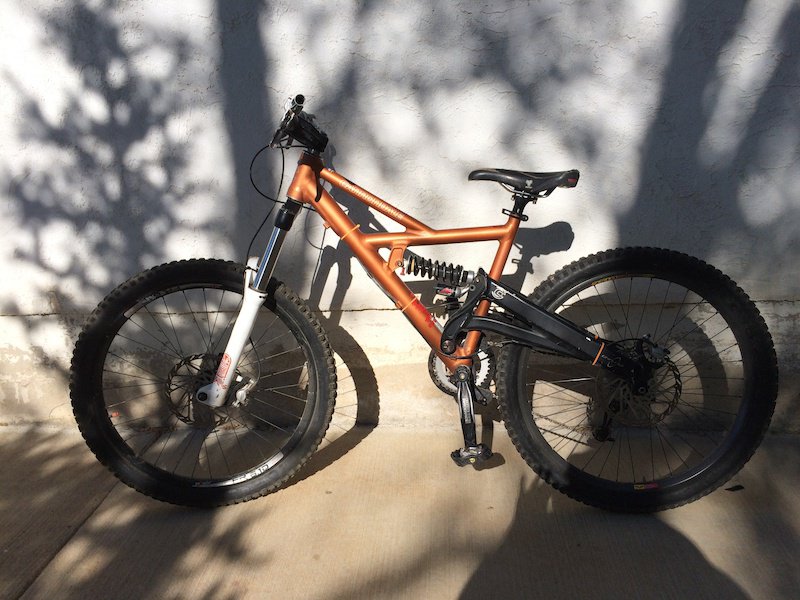 If you had a choice between these 2 mountain bikes Non Ski