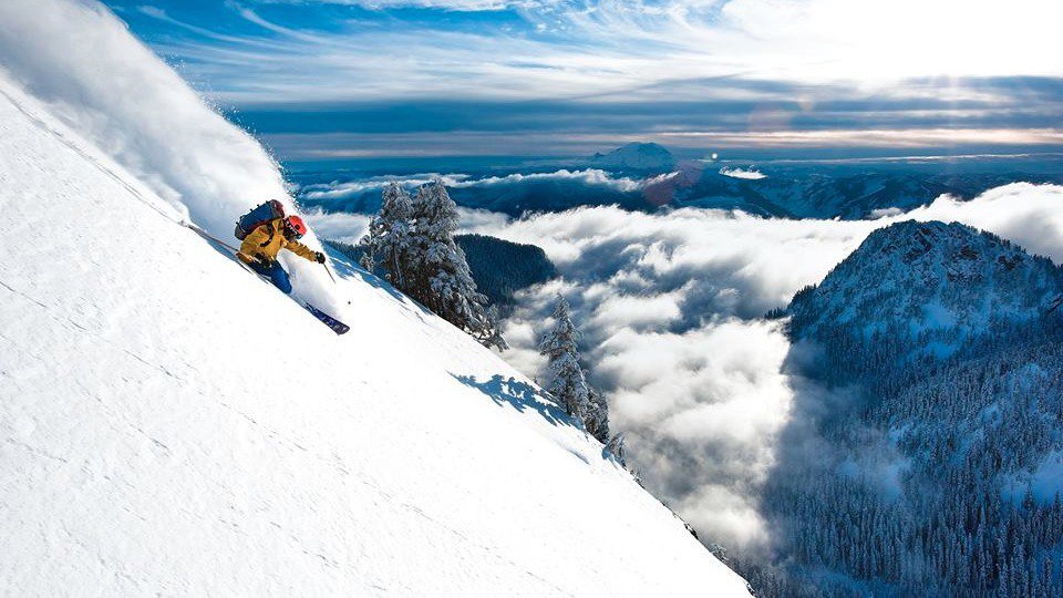 Washington Skier Dies in Avalanche