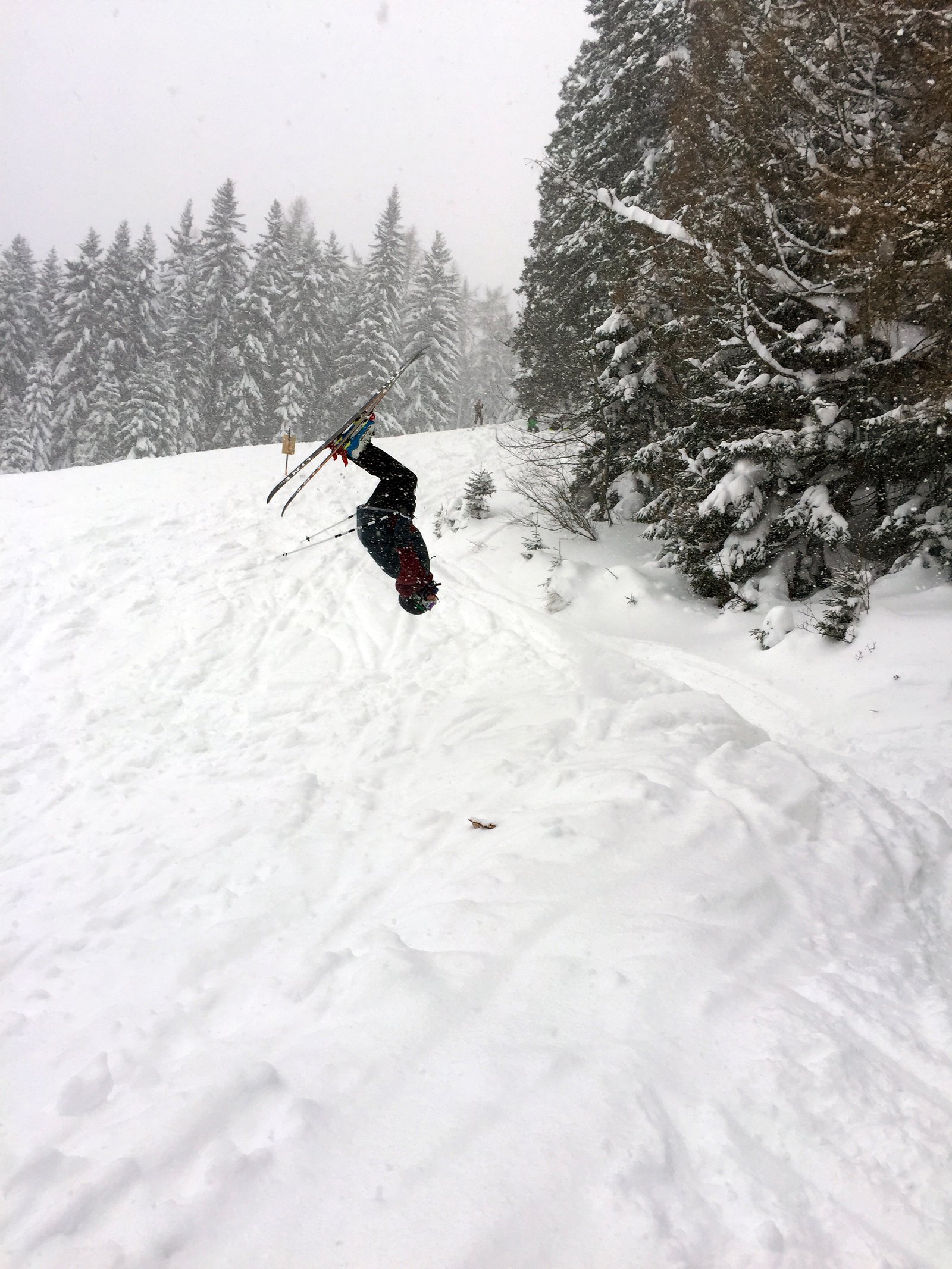 Small Backflip in the fresh snow *-*