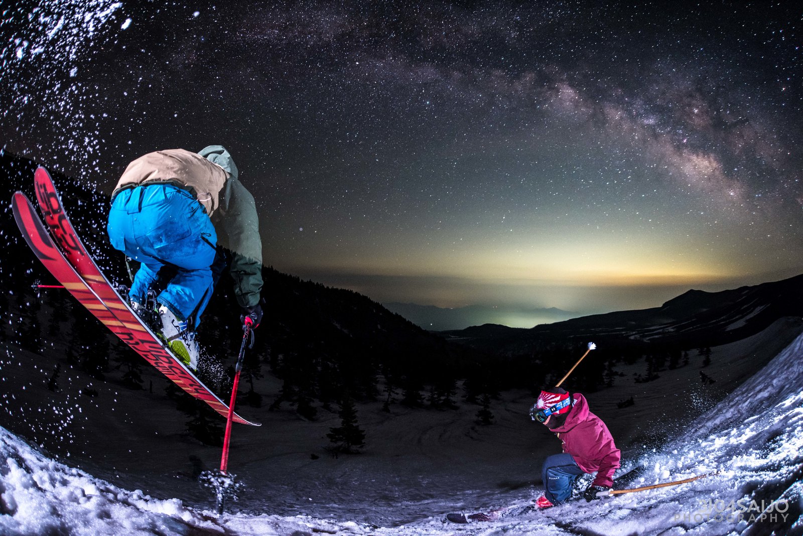 Skiing under the Milky Way