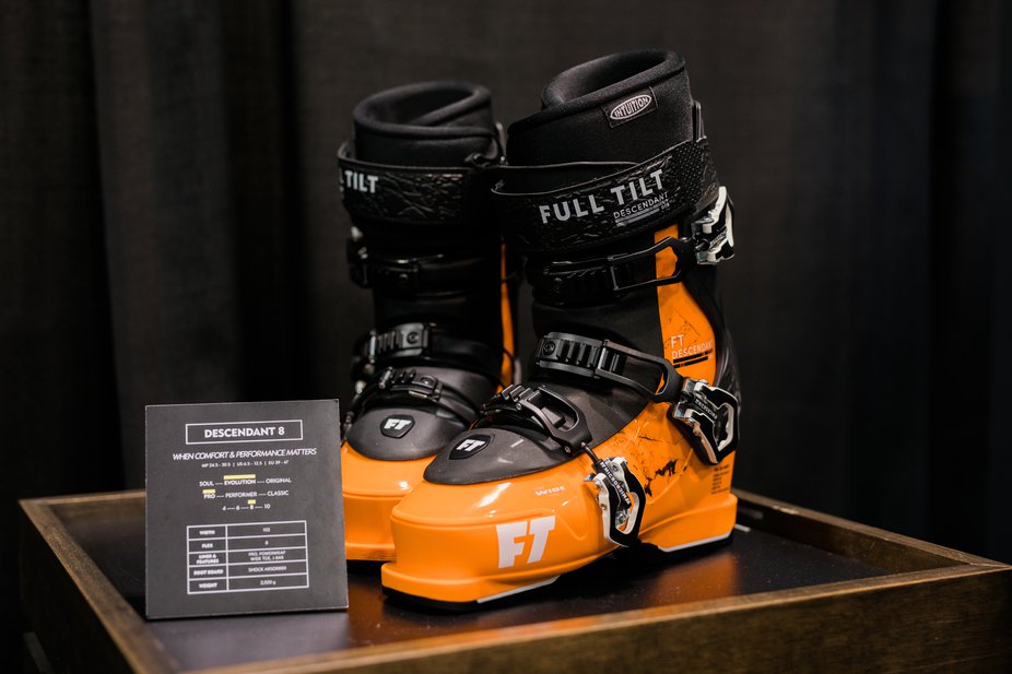 Full Tilt Boots The Descendant 8 - Ski Gear 2019 - Newschoolers.com