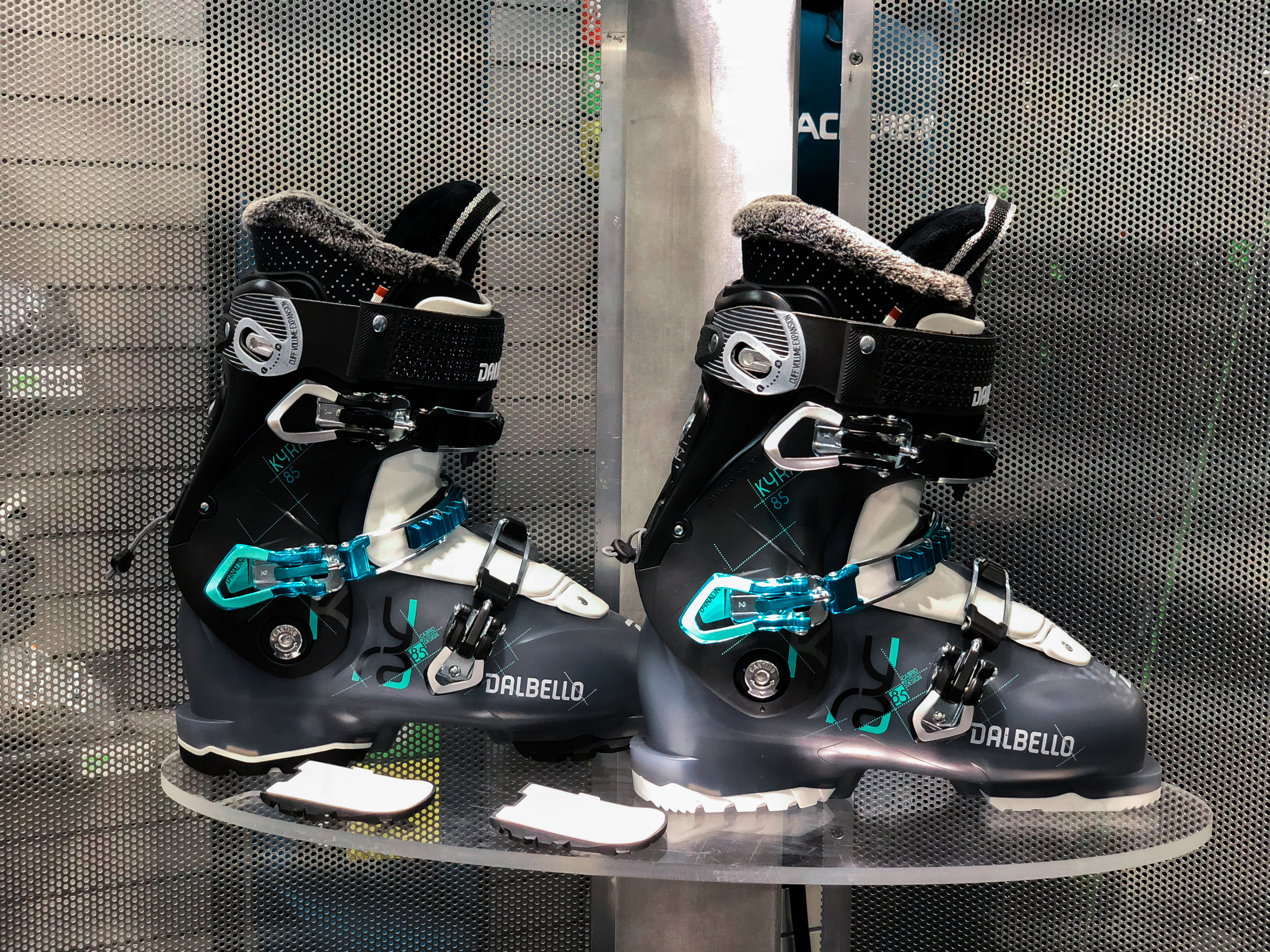 dalbello kyra 85 women's ski boots