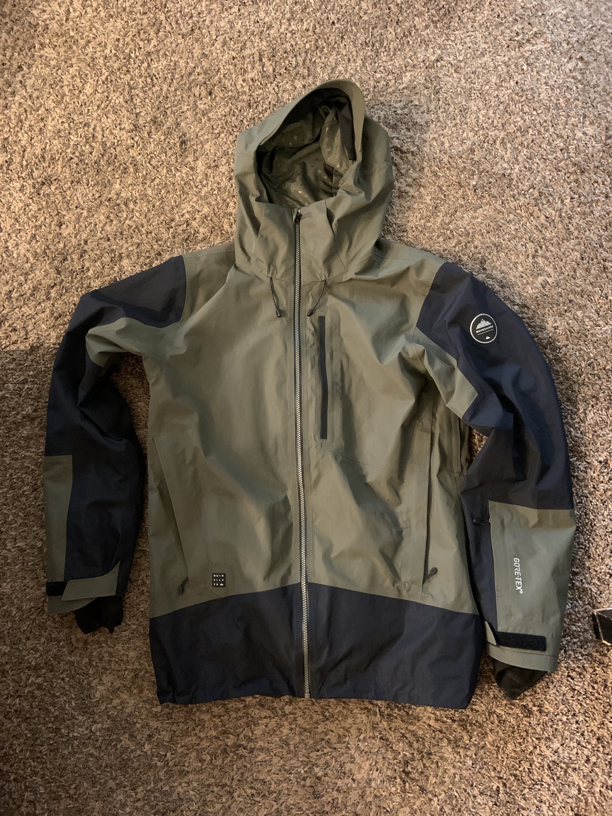 FS: Quicksilver Forever 2L GoreTex Jacket (NEW) - Sell and Trade ...