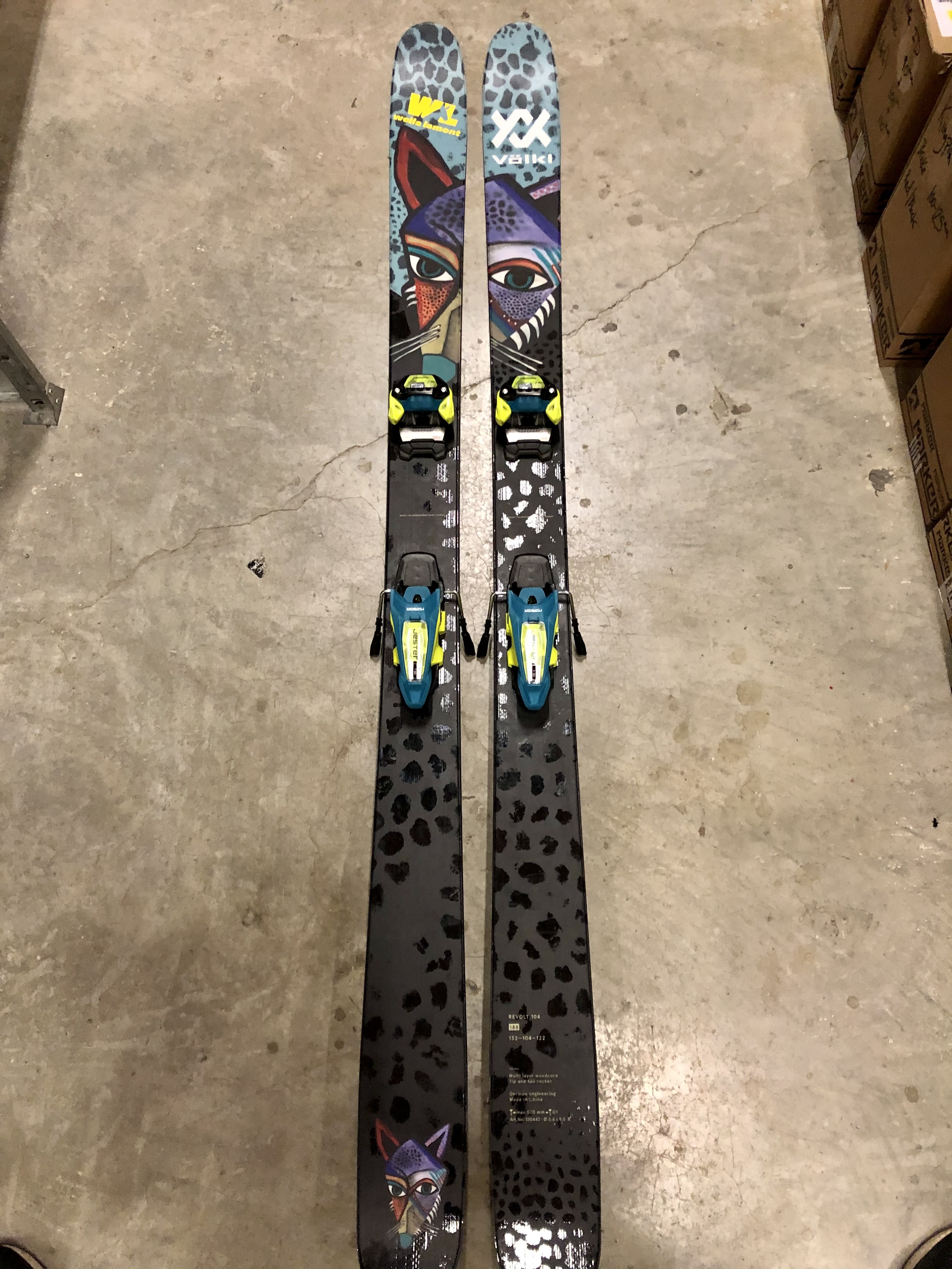 おすすめ 新品/未使用 REVOLT 104 180cm スキー