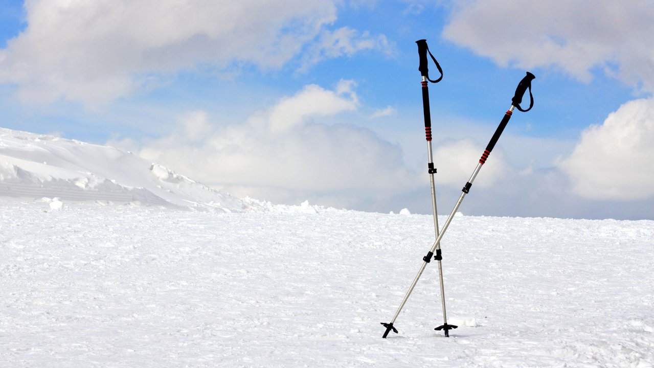 Poles vs. No Poles? What Makes a Trick a Skiing Trick?