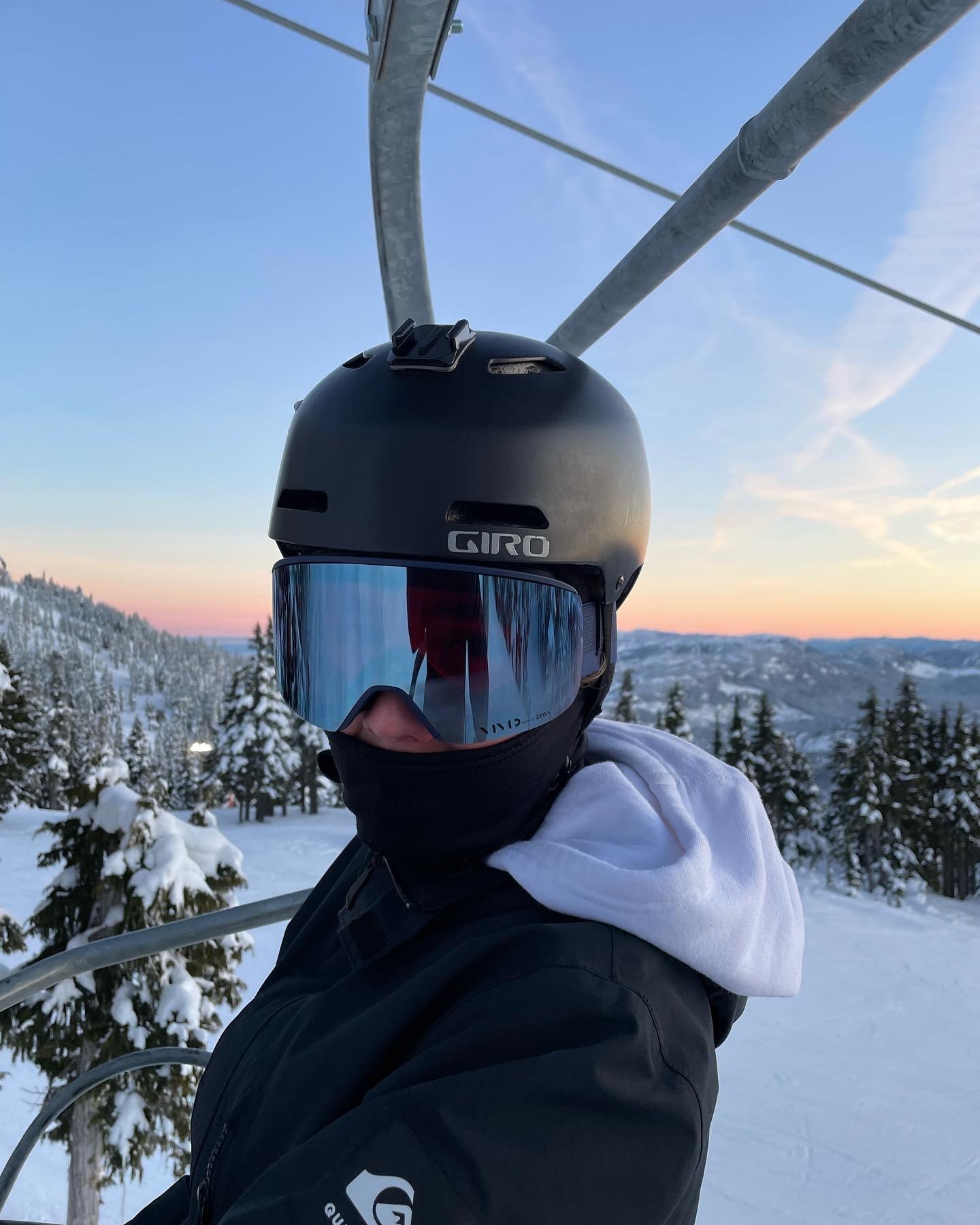 Sunset ski