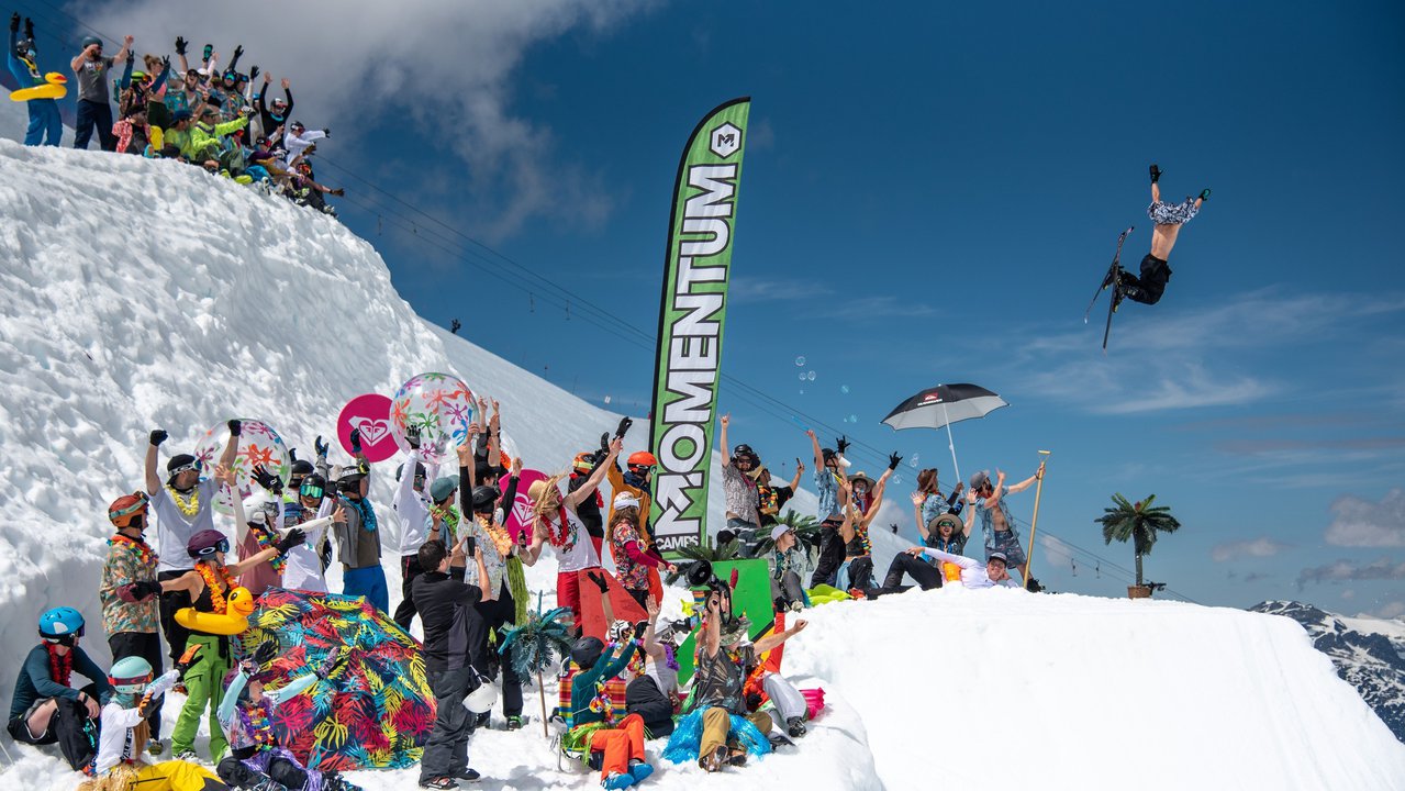 Enter to win a FREE session at Momentum Ski Camps 