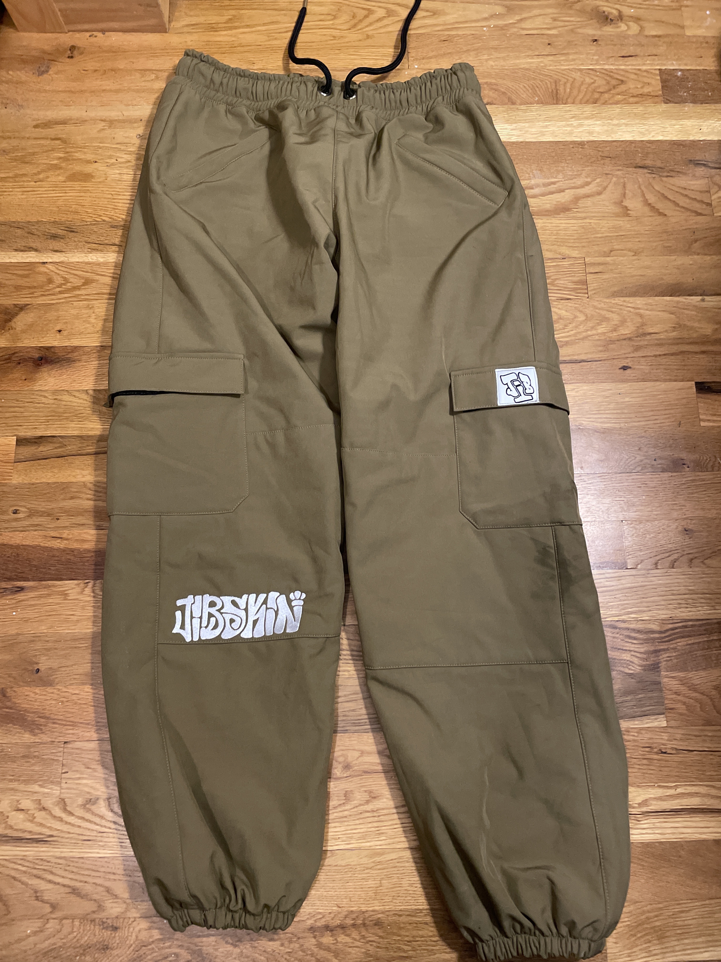 Jibskin pants size L - Newschoolers.com