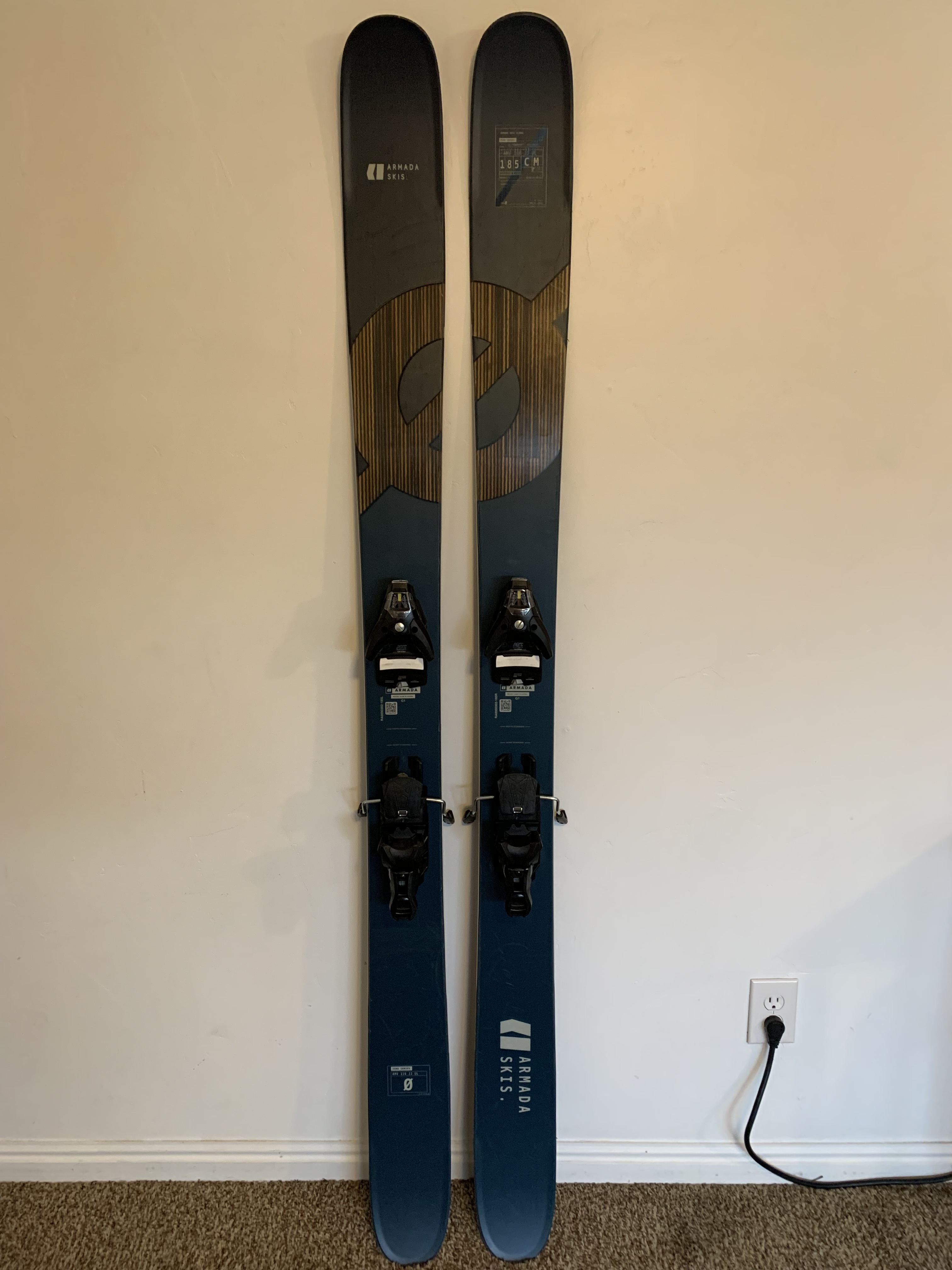 Armada ARV JJ UL Zero Series 185cm Ski with STH2 16 MNC binding